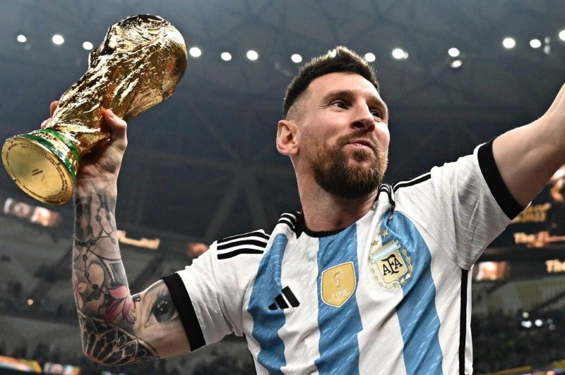 lionel-messi-nhan-FIFA-World-Cup-Vo-dich-2022