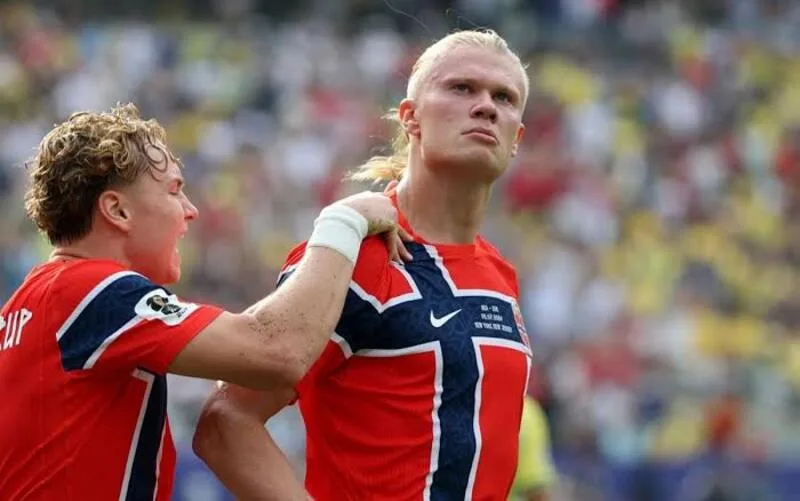 Haaland và Kane là hai tiền đạo có đủ khả năng phá vỡ cuộc đua song mã giữa Messi và Mbappé tại World Cup 2026.