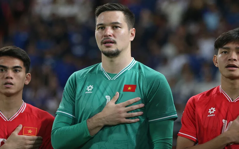 nguyen filip la ai hanh trinh cua thu mon viet kieu tai nang